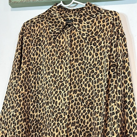 Dana Buchanan silk leopard print plus size 14/1X long sleeve button down shirt - Picture 2 of 5